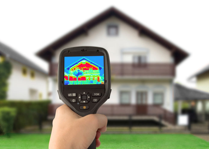 Détecter les ponts thermiques d'une maison grâce à la caméra thermique -  LPMDP #62 